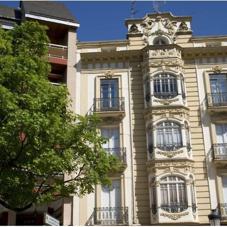Casa Oroela Apartment Jaca Exterior photo
